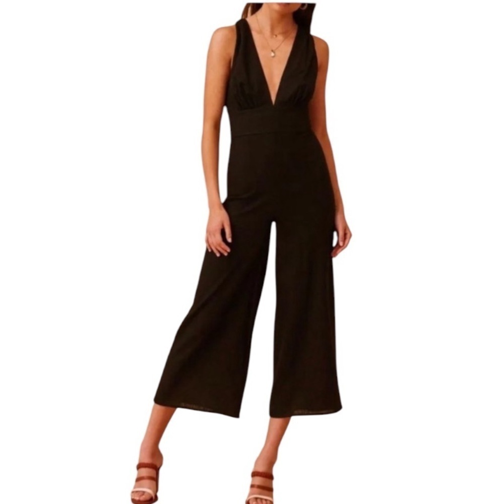 FINDERS KEEPERS Wide Leg Cropped V-Neck Side Cutout Grid Pattern Leg Jumpsuit